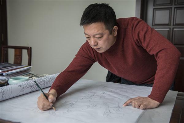堂家居匠造红木精品焕发品牌力量pg电子平台中式原木整装品牌明(图3)