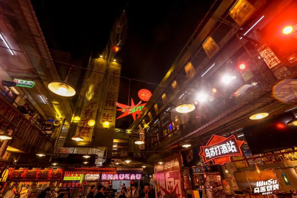 宵夜城”!这家店要当成都餐饮新顶流?pg电子模拟器免费试玩3000平的“(图8) 宵夜城”!这家店要当成都餐饮新顶流?pg电子模拟器免费试玩3000平的“(图8)