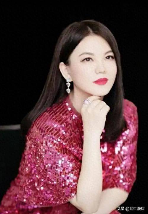 里大的像酒店网友辣评：金钱养人pg电子首页李湘晒回娘家照片家(图4)