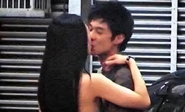 ！王晶向太爆黑幕才懂霍家为何不娶章子怡pg电子免费模拟器陪睡陪玩只是冰山一角(图4)