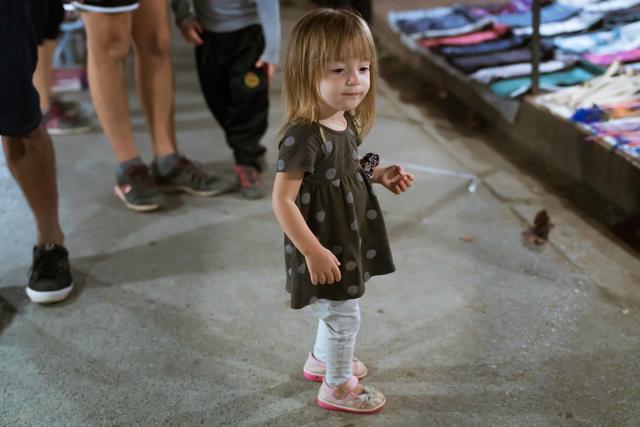 一朵：世界各国游人夜夜乐此不疲血拼pg电子模拟器免费版琅勃拉邦奇葩(图3)